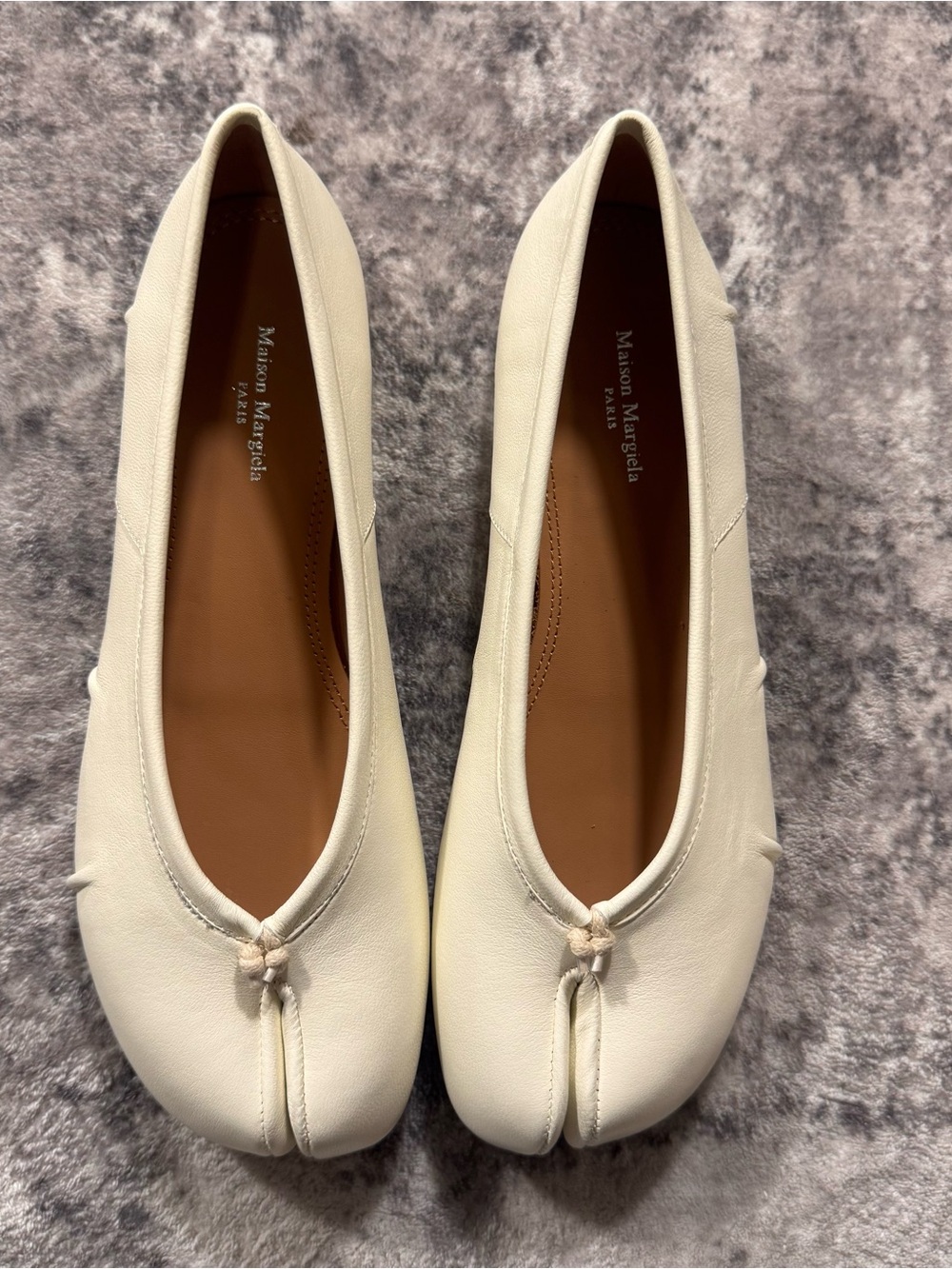 Maison Margiela Women’s White Tabi Leather Ballet Flats SIZE EU 37 US 7